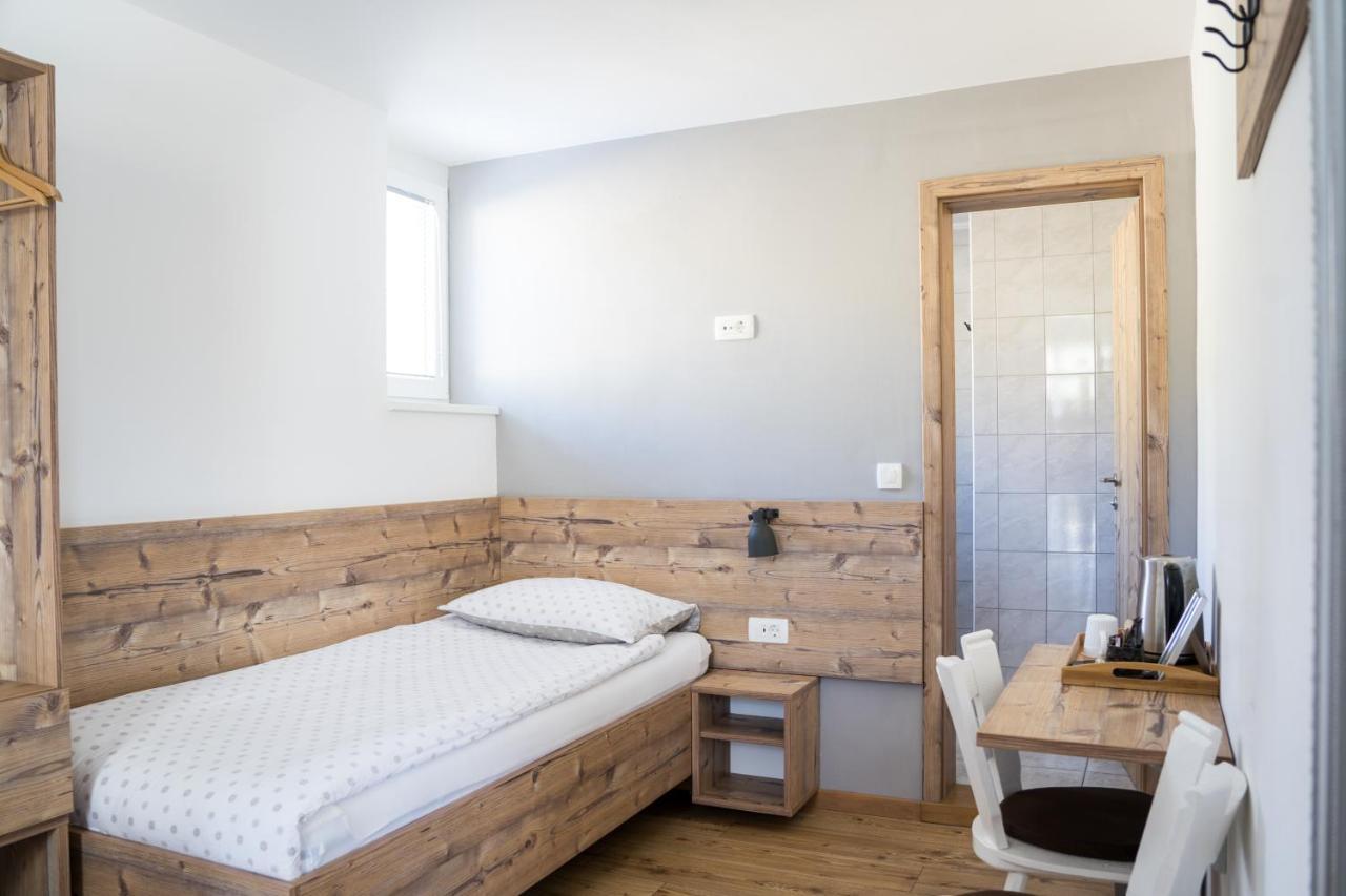 Hisa Poljana Rooms Prevalje Exterior foto